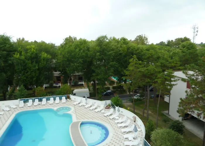 Отель Firenze Бибионе