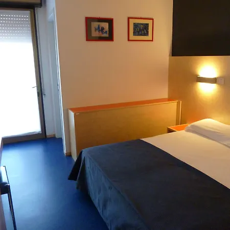 Firenze 3* Μπιμπιόνε